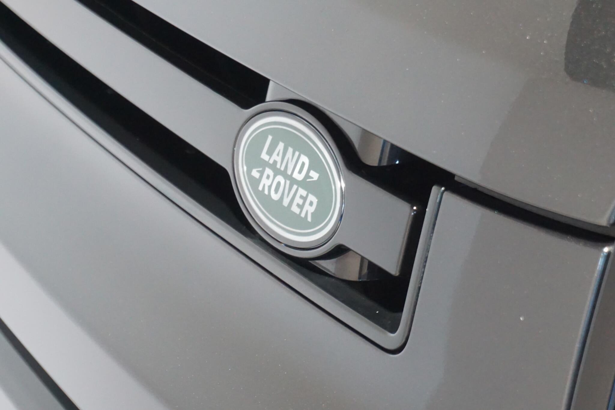 Land Rover Defender 110 3.0 D350 MHEV X-Dynamic HSE Hard Top SUV 5dr Diesel Auto 4WD MWB Euro 6 (s/s) (350 ps)